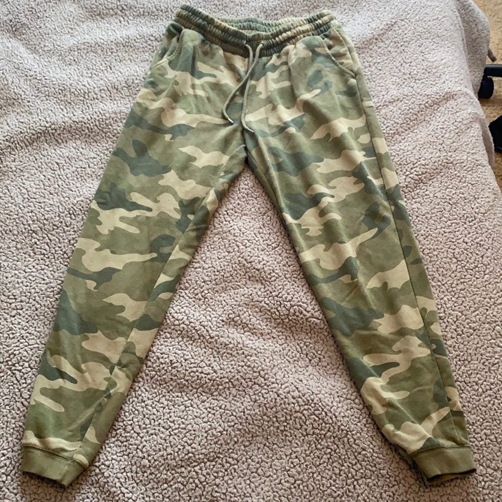 Camo pants